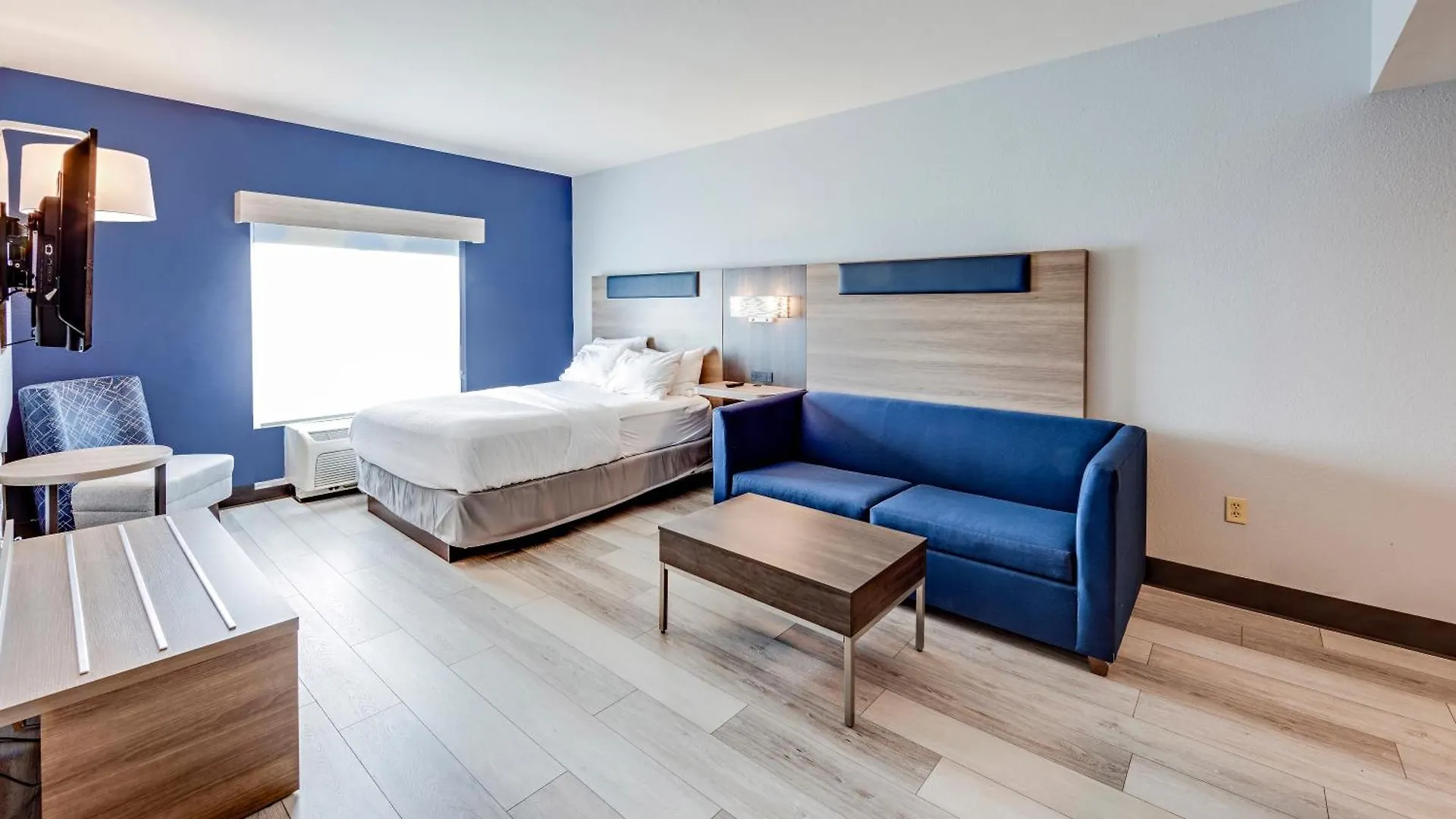 Holiday Inn Express Hotel & Suites Ohio State University- Osu Medical Center By Ihg Columbus 3*,